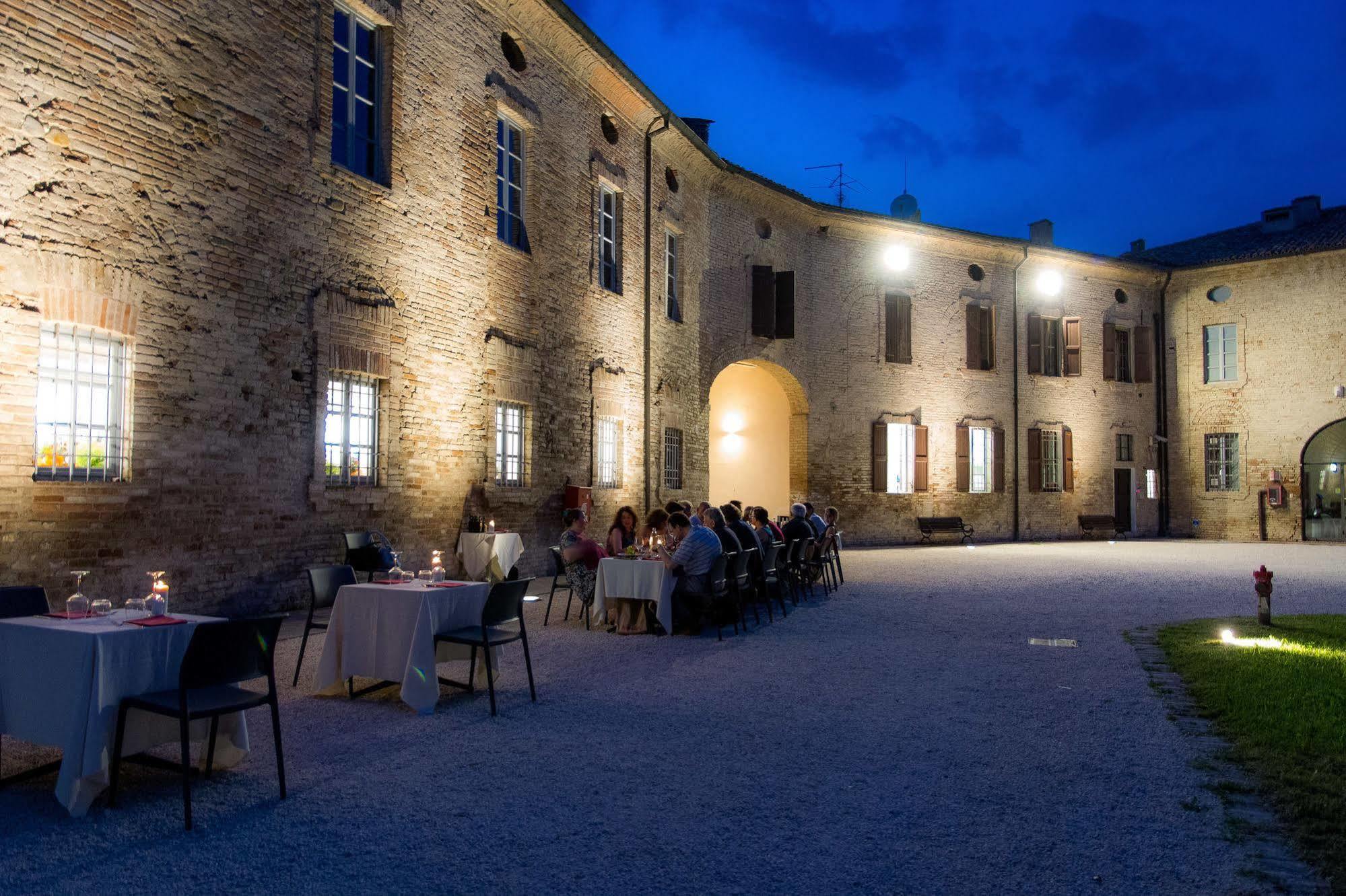 Locanda Abbazia Di Valserena - Csac Парма Екстериор снимка